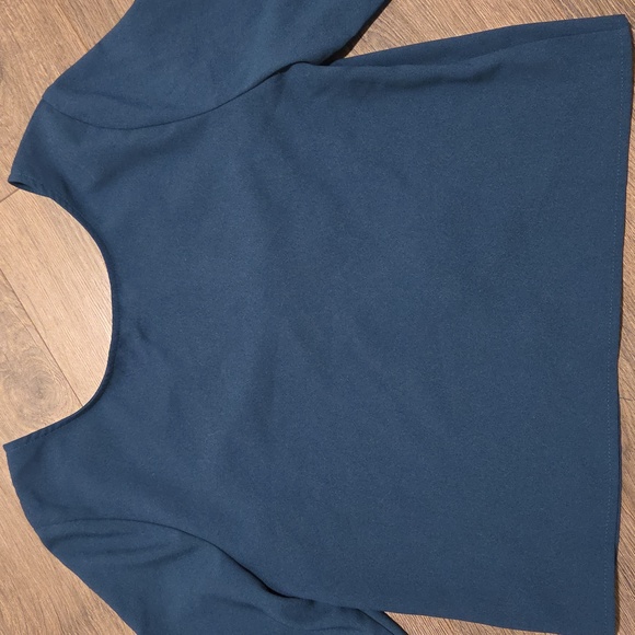 Vetta Getaway Capsule Convertible Tie Top - Picture 10 of 10